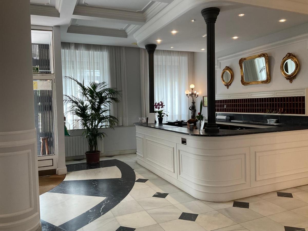 Gran Hotel Balneario De Lierganes Bagian luar foto