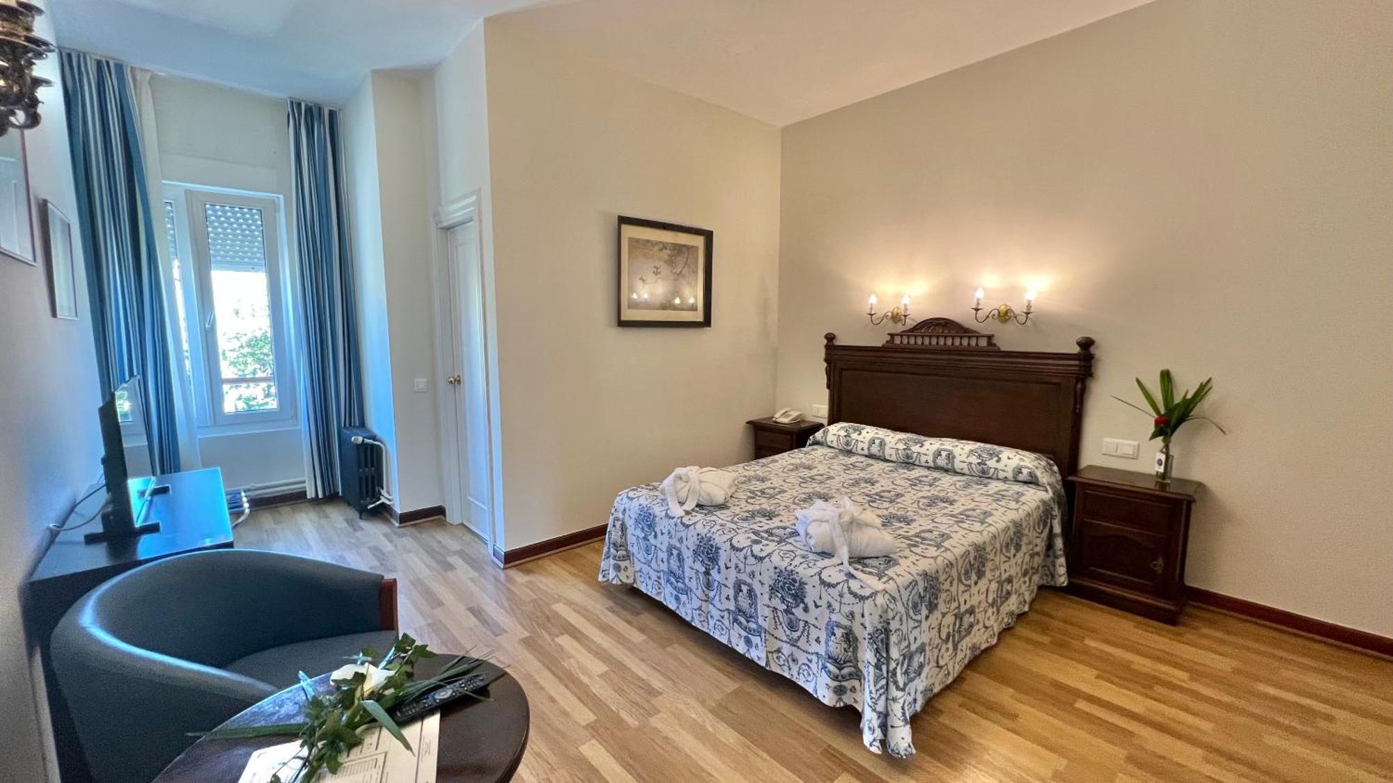 Gran Hotel Balneario De Lierganes Bagian luar foto